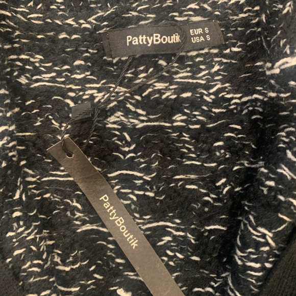 NWT!!! PattyBoutik Sweater S - Picture 2 of 2